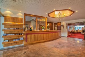 thumbnail: Reception hall