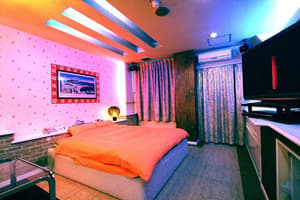 thumbnail: Room