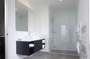 thumbnail: Bathroom shower