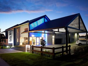 thumbnail: Exterior
