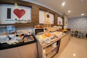 thumbnail: Breakfast buffet