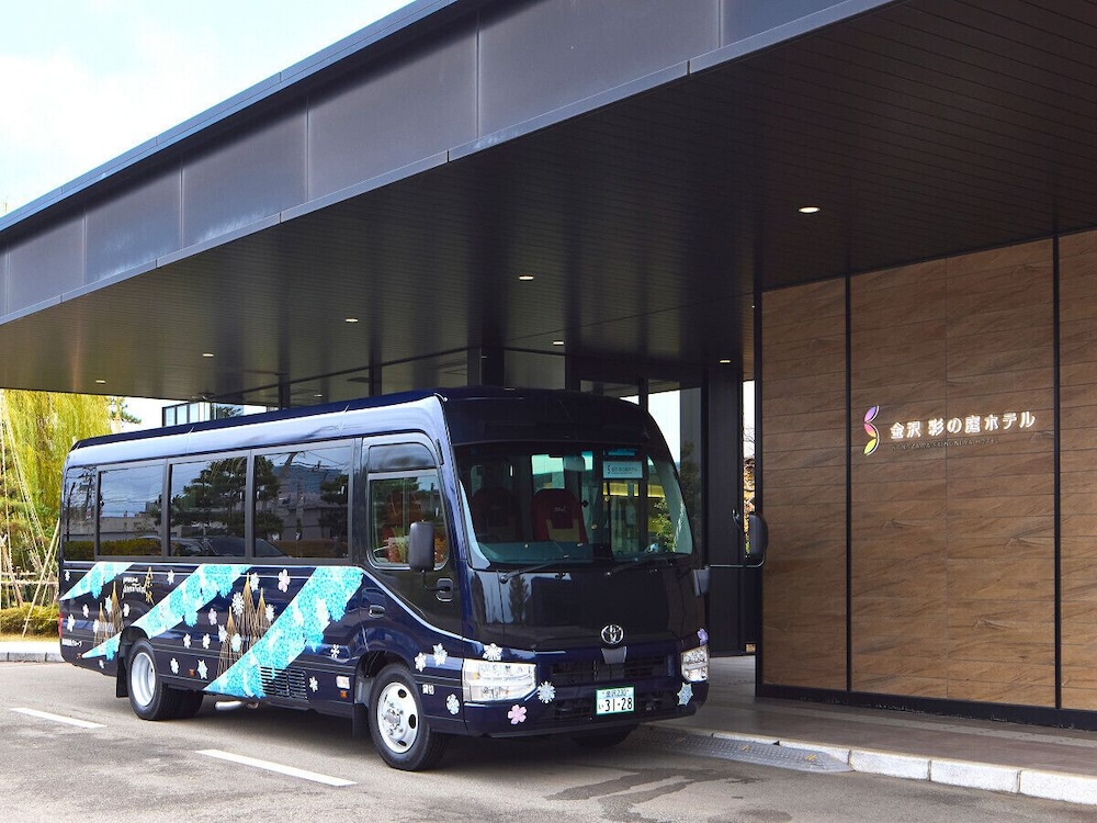 Train station shuttle