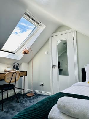 thumbnail: Room