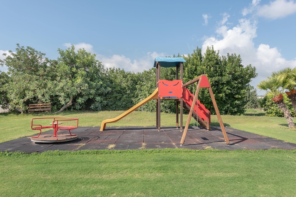 Children's play area - outdoor