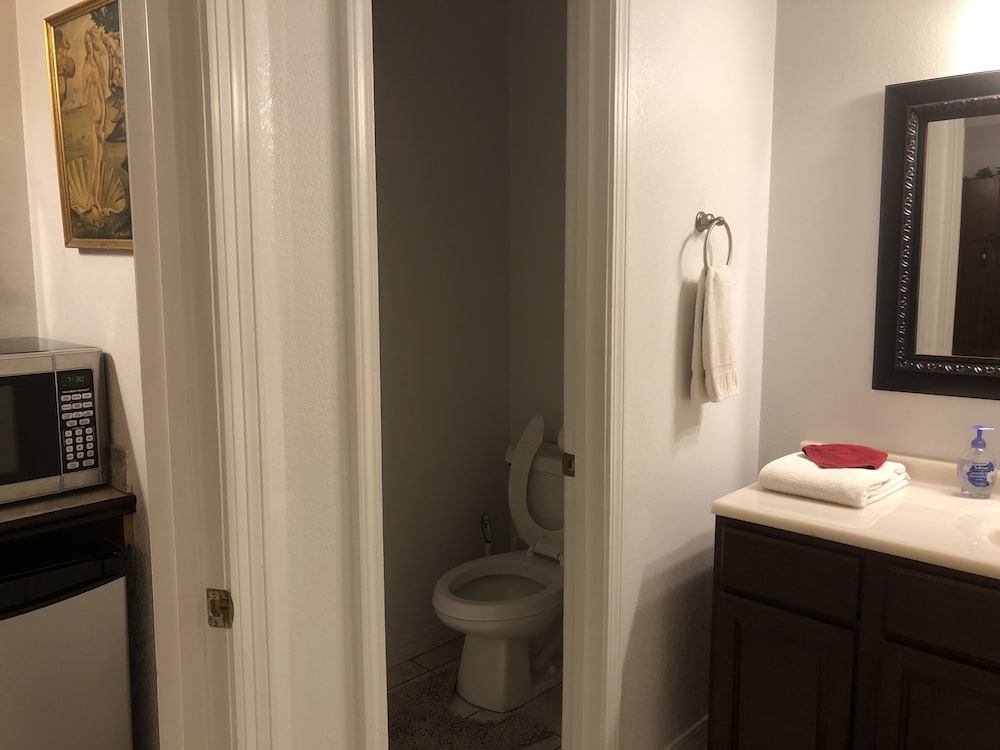 Bathroom amenities