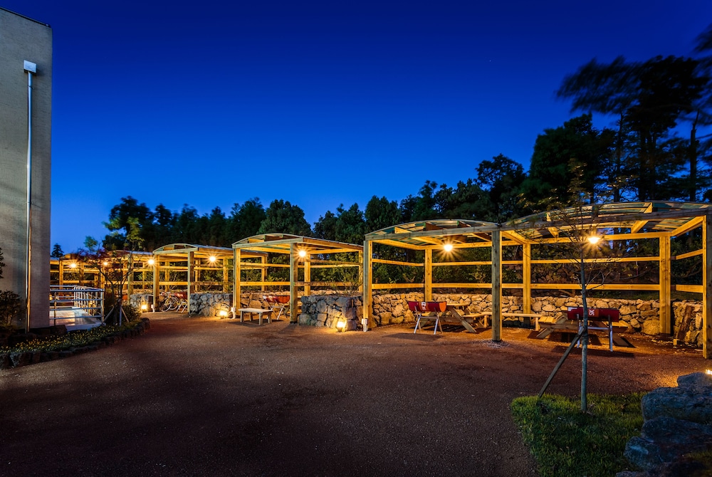 BBQ/picnic area