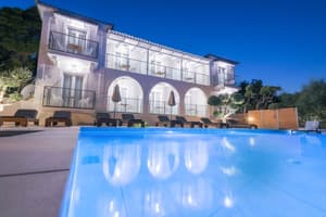 thumbnail: Outdoor pool