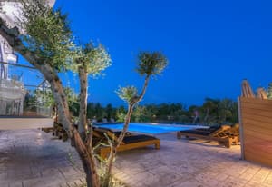 thumbnail: Outdoor pool