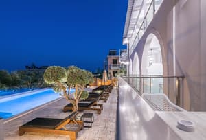 thumbnail: Outdoor pool