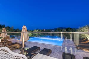 thumbnail: Balcony view