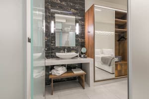 thumbnail: Bathroom sink