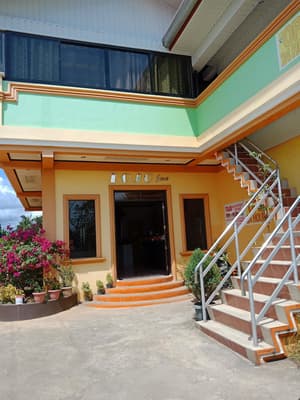 thumbnail: Interior entrance