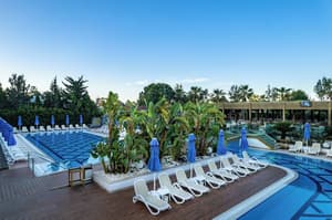 thumbnail: Outdoor pool