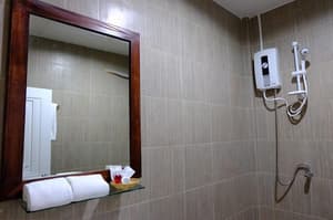 thumbnail: Bathroom shower