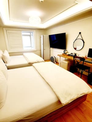 thumbnail: Room