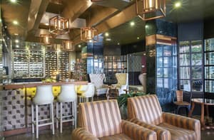 thumbnail: Restaurant