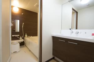 thumbnail: Bathroom