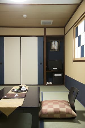 thumbnail: Room