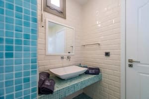 thumbnail: Bathroom sink