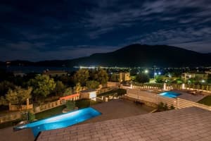 thumbnail: Outdoor pool
