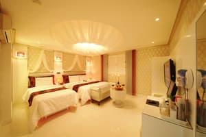 thumbnail: Room
