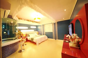 thumbnail: Room
