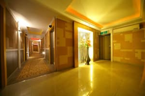 thumbnail: Hallway