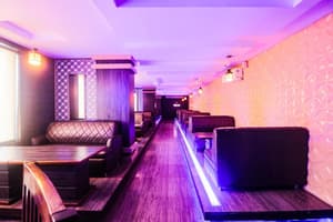 thumbnail: Bar (on property)
