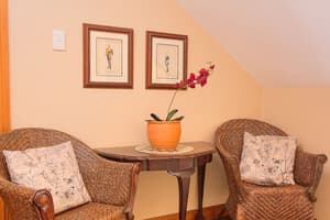 thumbnail: Interior entrance
