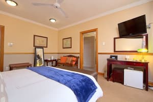 thumbnail: Room