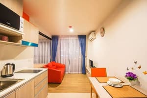 thumbnail: In-room dining