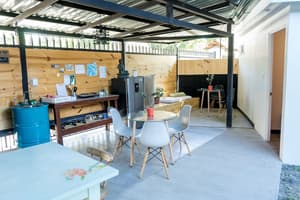 thumbnail: Breakfast area