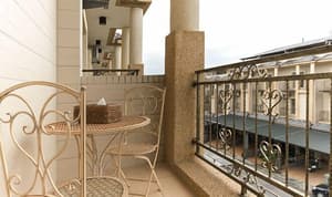 thumbnail: Balcony