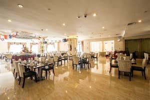 thumbnail: Restaurant