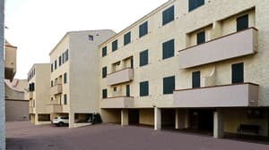 thumbnail: Exterior