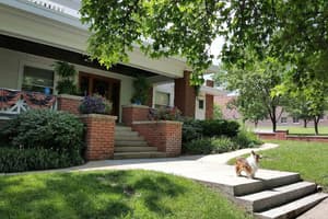 thumbnail: Interior entrance