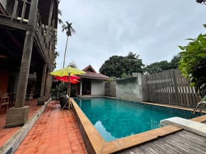 thumbnail: Outdoor pool