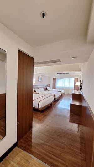 thumbnail: Room