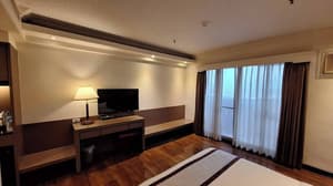 thumbnail: Room