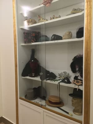 thumbnail: Interior