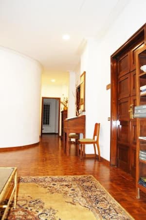 thumbnail: Interior detail