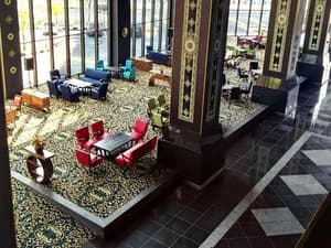 thumbnail: Lobby sitting area