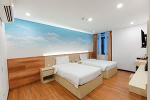 thumbnail: Room