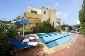 thumbnail: Outdoor pool