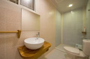 thumbnail: Bathroom