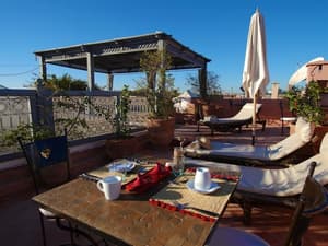 thumbnail: Exterior