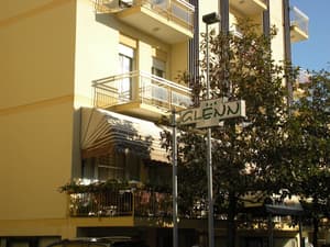 thumbnail: Front of property