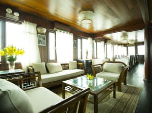 thumbnail: Banquet hall