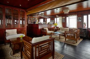 thumbnail: Bar (on property)