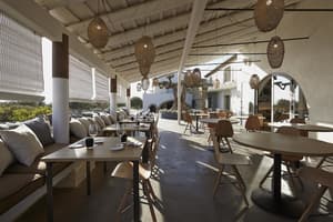 thumbnail: Breakfast area